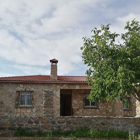 El Mirador Del Corneja Guest House Mesegar de Corneja Bagian luar foto