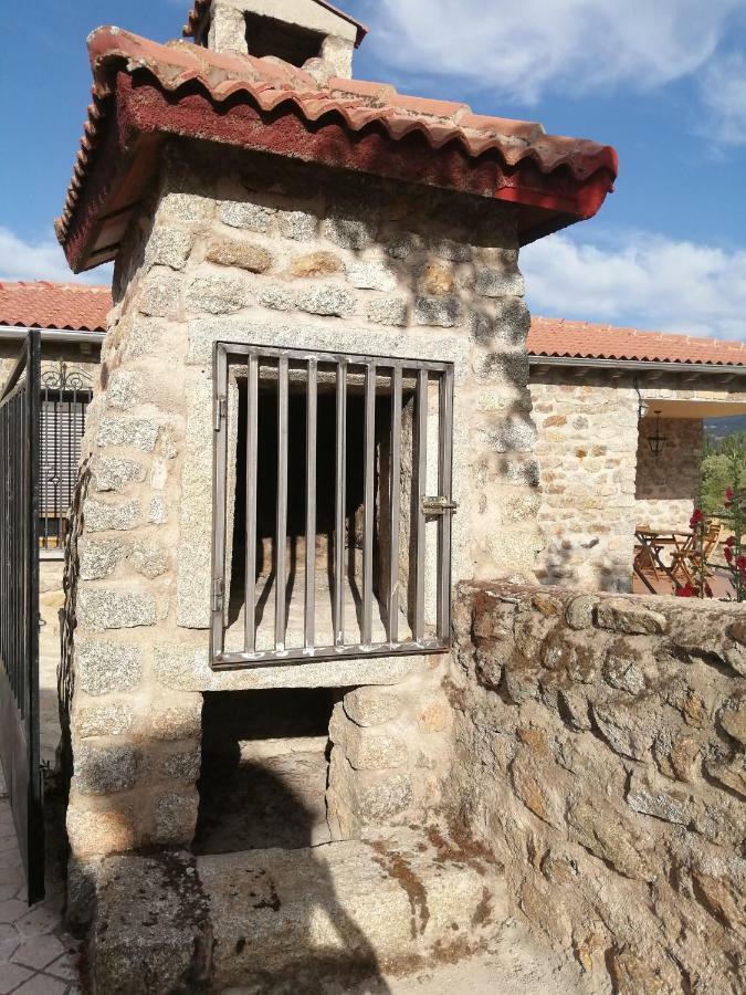 El Mirador Del Corneja Guest House Mesegar de Corneja Bagian luar foto